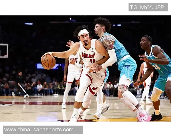 哈克斯表现出色15投8中砍下18分8篮板9助攻2盖帽正负值高达18助球队获胜 哈克斯表现出色15投8中砍下18分8篮板9助攻2盖帽正负值高达18助球队获胜