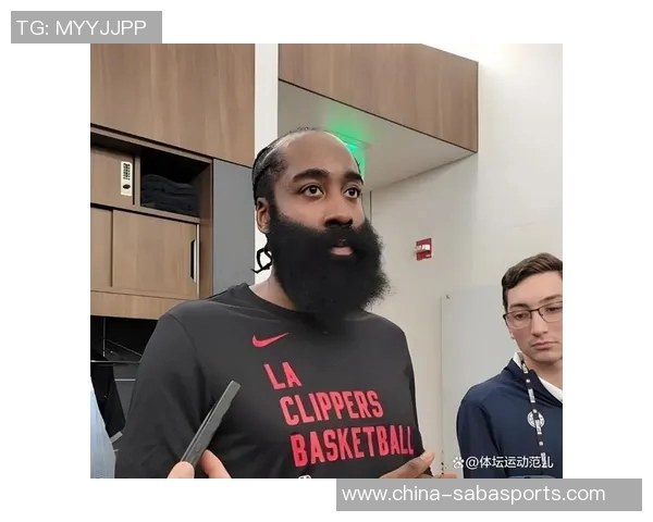 哈登半场表现出色10投6中砍下并列最高16分三分球命中率高达60无失误 哈登半场表现出色10投6中砍下并列最高16分三分球命中率高达60无失误